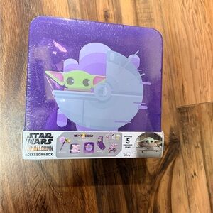 Star Wars Mandalorian Purple Accessory Set